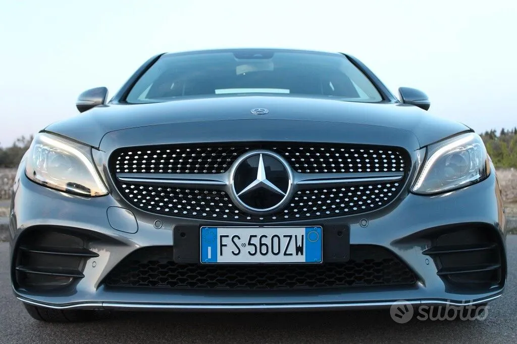 Mercedes-Benz C220 2018 photo 4