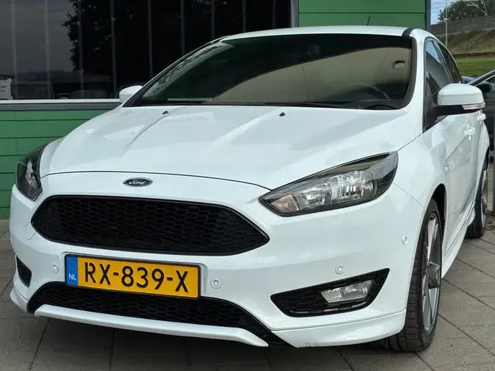 Ford Focus 2018 photo 4