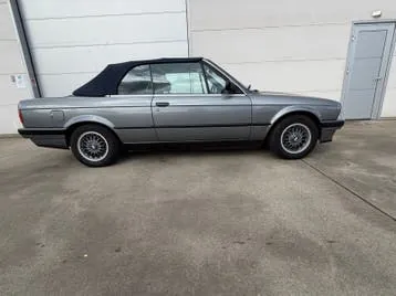BMW 3 Series 1992 photo 3