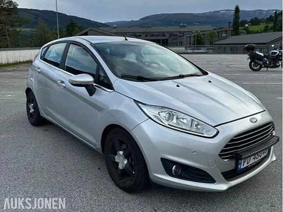 Ford Fiesta 2013 photo 3