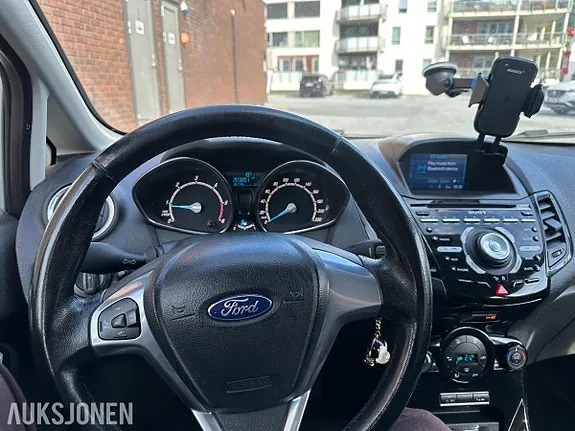 Ford Fiesta 2013 photo 5