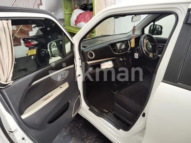 Suzuki Wagon R 2015 photo 5