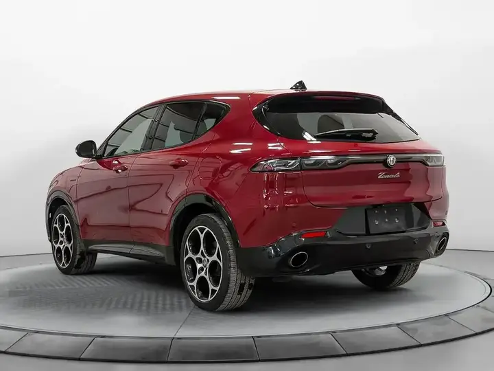 Alfa Romeo Tonale 2024 photo 3