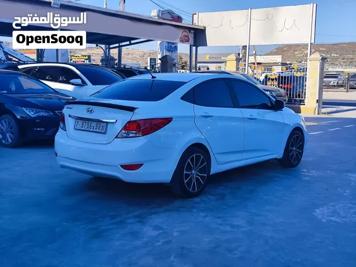 Hyundai Accent 2016 photo 3