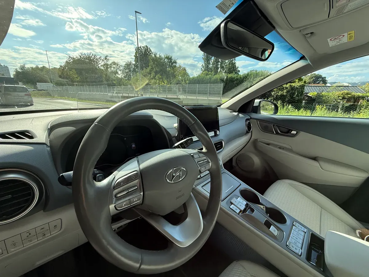 Hyundai Kona 2021 photo 2