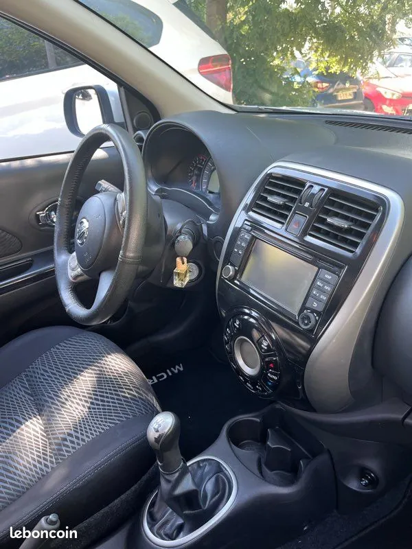 Nissan Micra 2016 photo 2