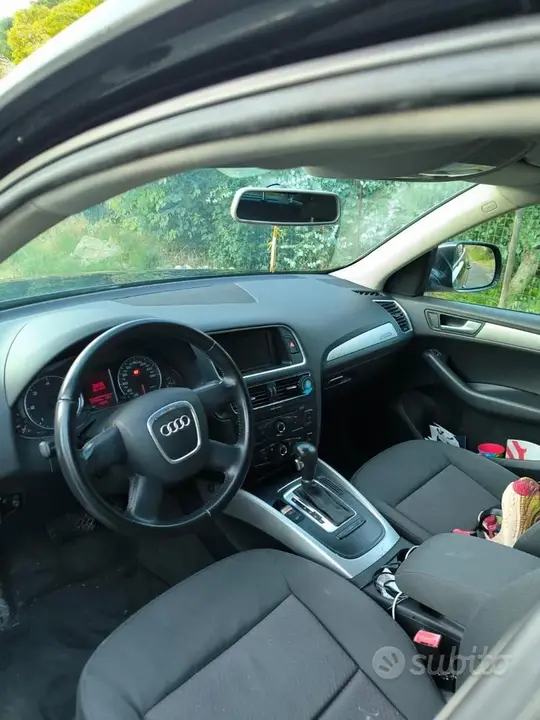 Audi Q5 2010 photo 3
