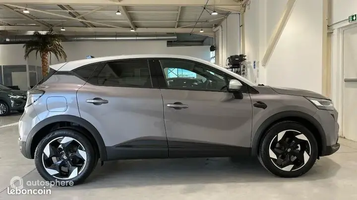 Renault Captur 2025 photo 4