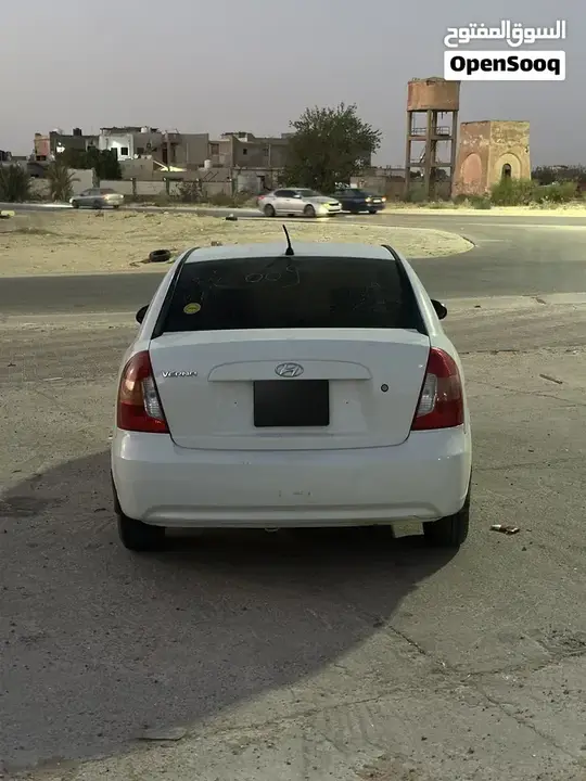 Hyundai Accent 2009 photo 3
