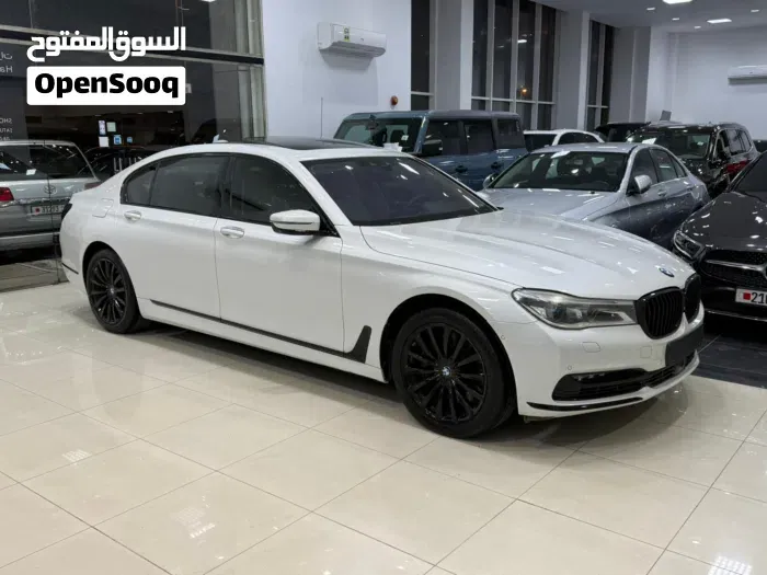 BMW 7 Series 2016 photo 2