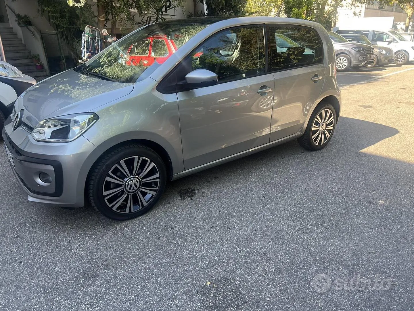Volkswagen Up 2017 photo 2