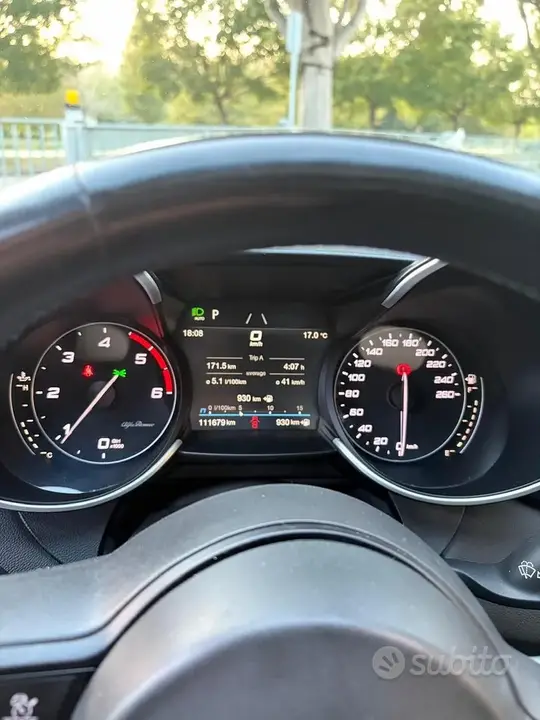 Alfa Romeo Giulia 2021 photo 5