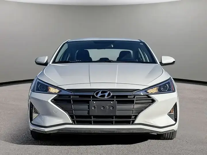Hyundai Elantra 2020 photo 2