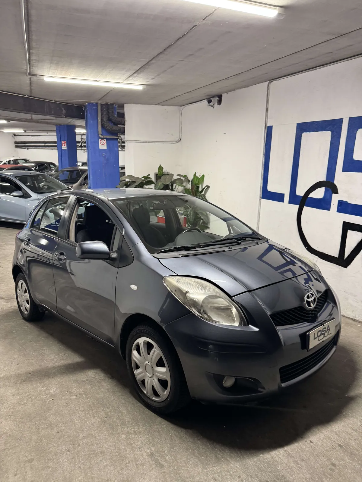 Toyota Yaris 2009 photo 2