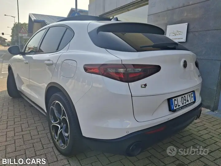 Alfa Romeo Stelvio 2022 photo 5