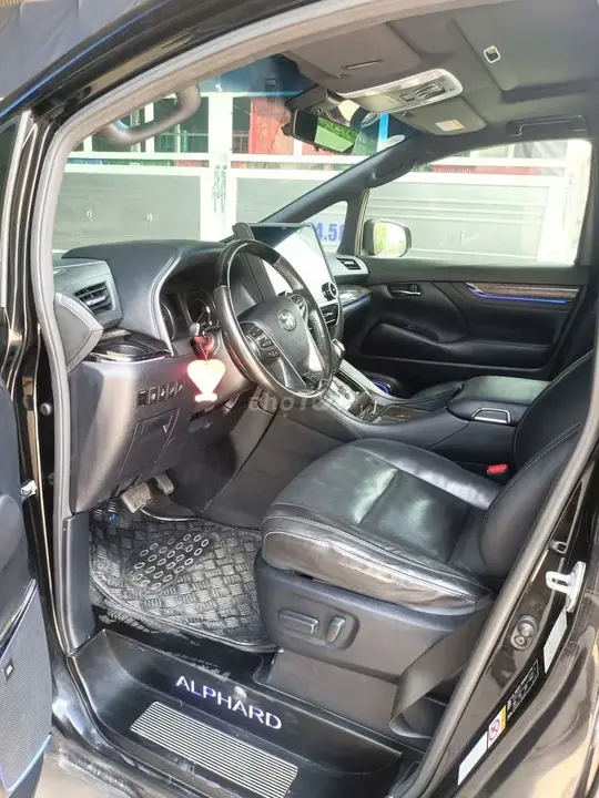 Toyota Alphard 2019 photo 4