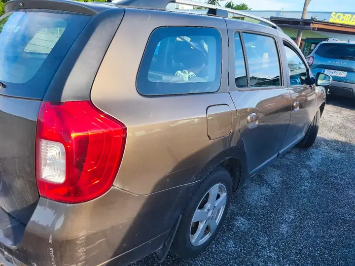 Dacia Logan 2017 photo 2