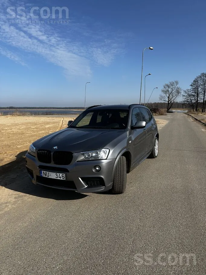 BMW X3 2012 photo 2