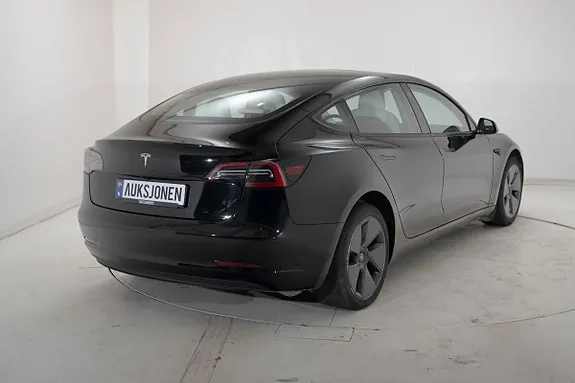 Tesla Model 3 2023 photo 4
