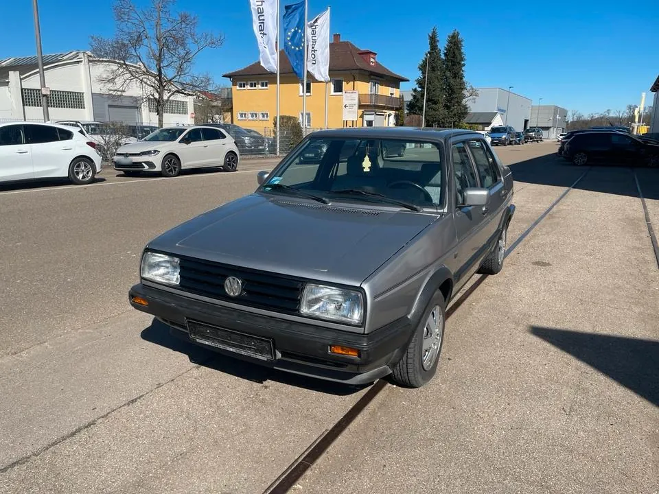 Volkswagen Jetta Coach