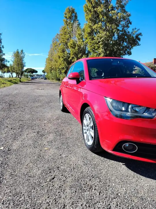 Audi A1 2012 photo 2