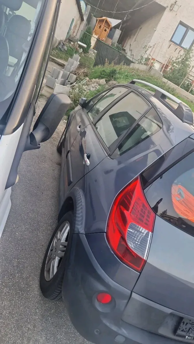 Renault Scenic 2008 photo 2