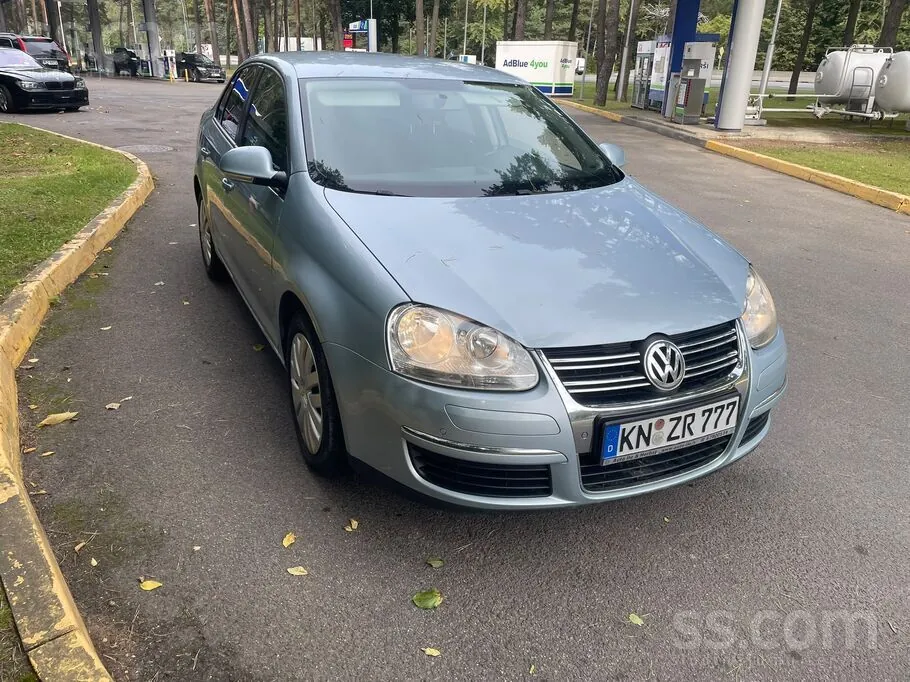 Volkswagen Jetta 2010 photo 3