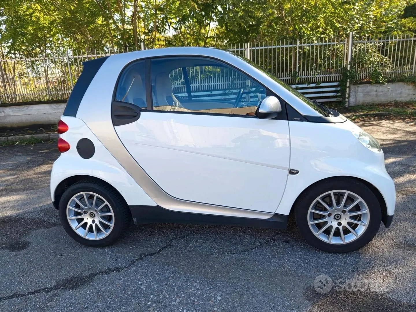 Smart Fortwo 2010 photo 3