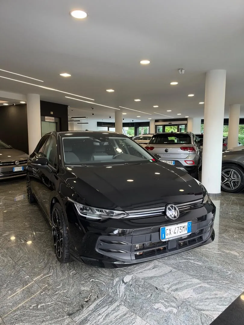 Volkswagen Golf 2025 photo 4