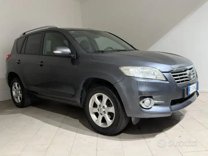Toyota Rav4 2011 photo 3