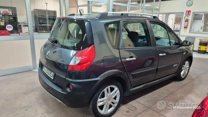 Renault Scenic 2008 photo 2