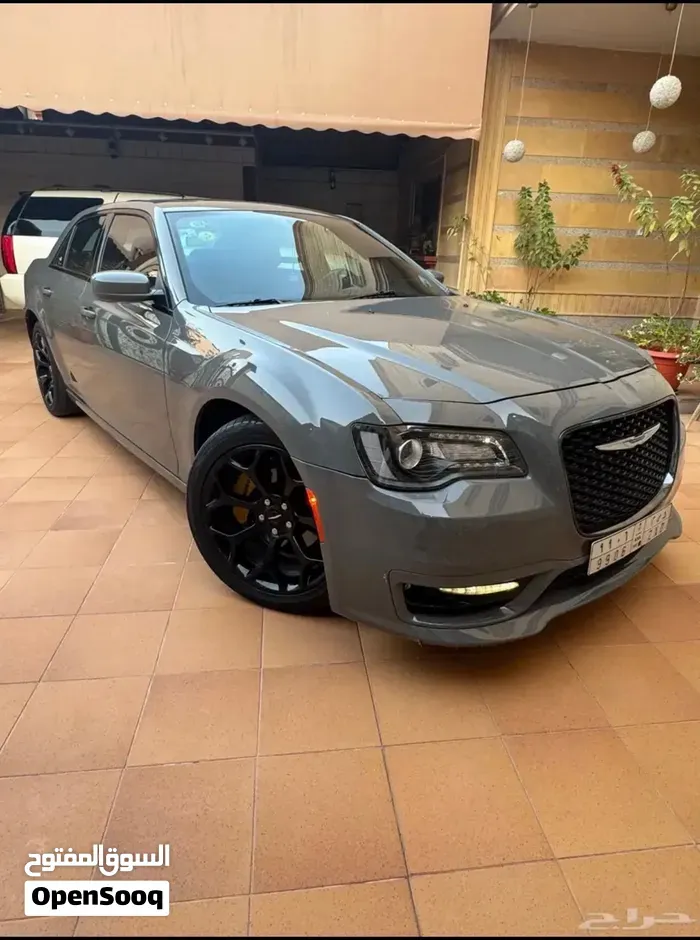 Chrysler 300C 2018 photo 5