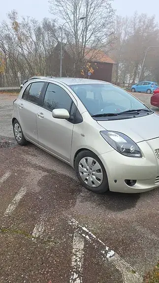 Toyota Yaris 2009 photo 3