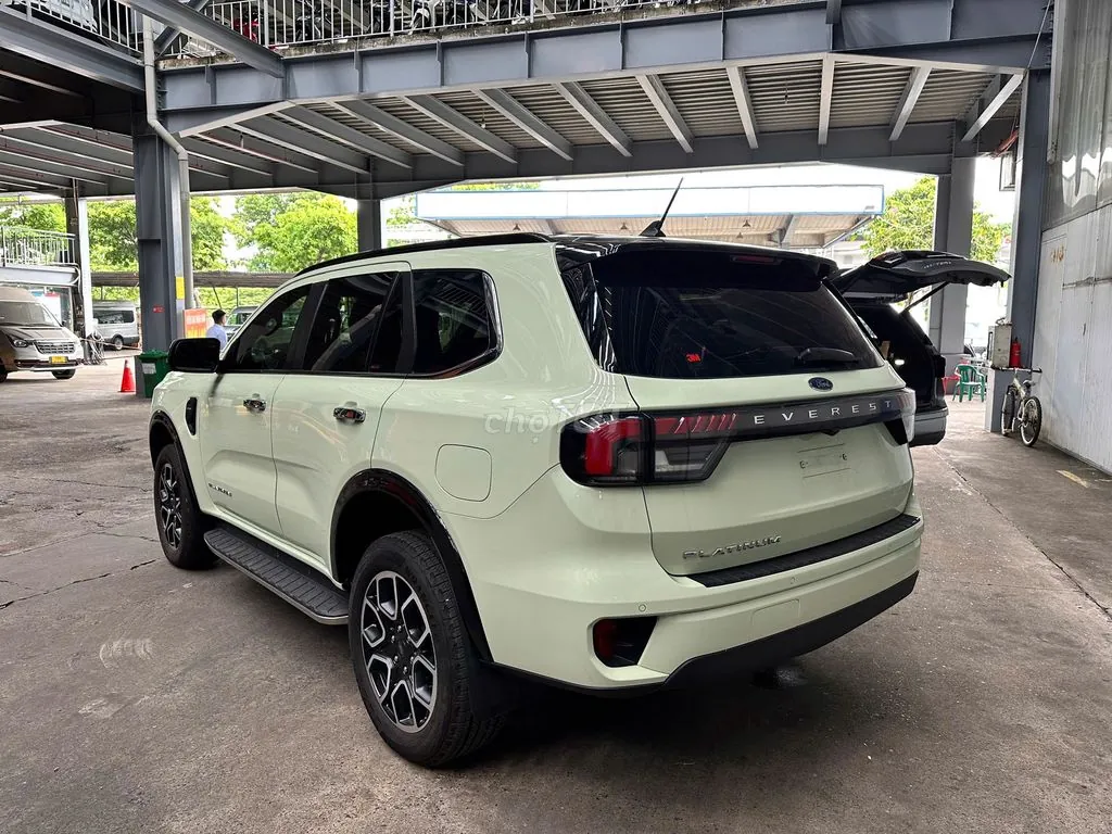 Ford Everest 2022 photo 5