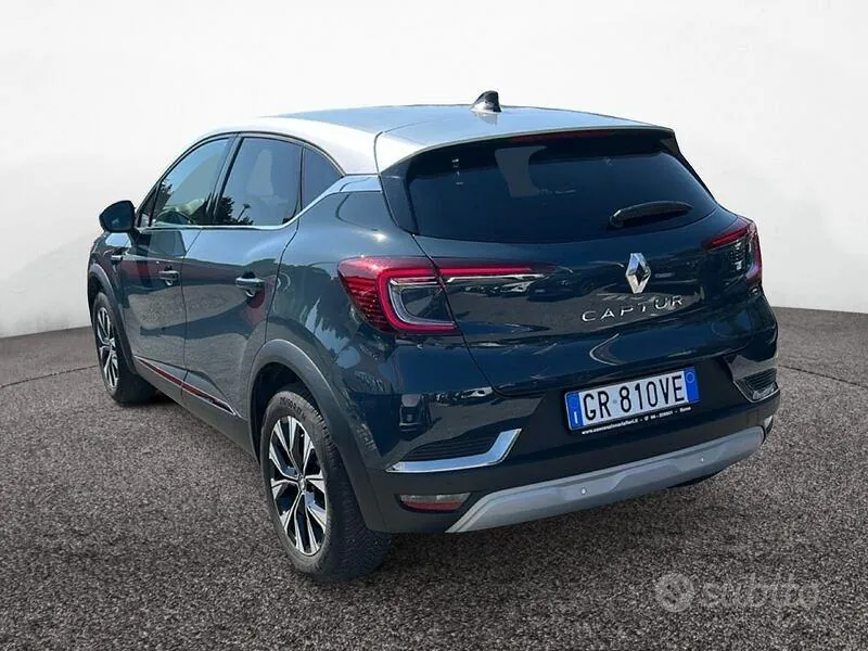Renault Captur 2023 photo 4