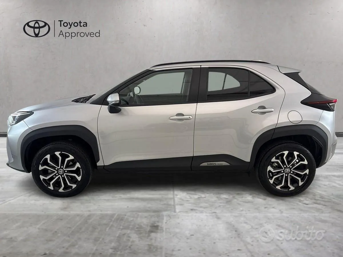 Toyota Yaris Cross 2023 photo 3