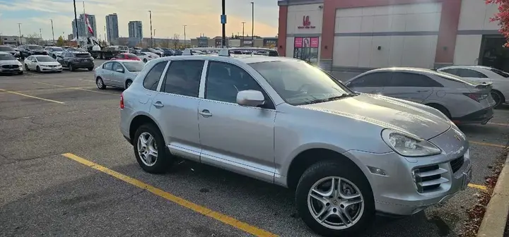 Porsche Cayenne 2008 photo 2