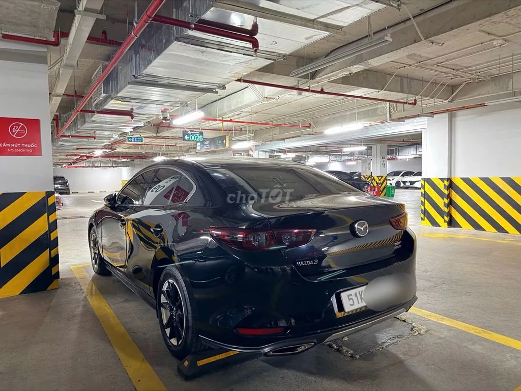 Mazda 3 2023 photo 2