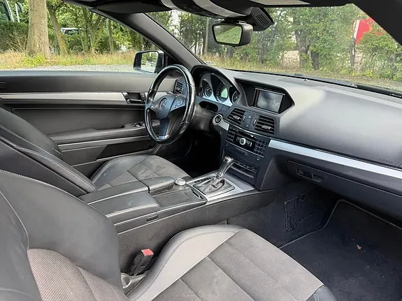 Mercedes-Benz E-Class 2010 photo 5