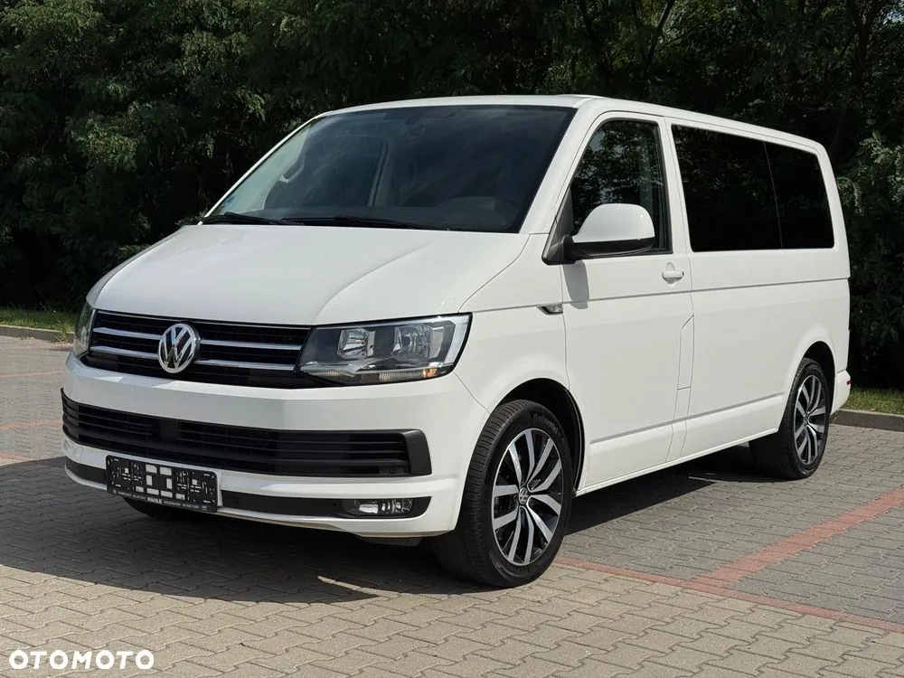 Volkswagen Multivan 2016 photo 2