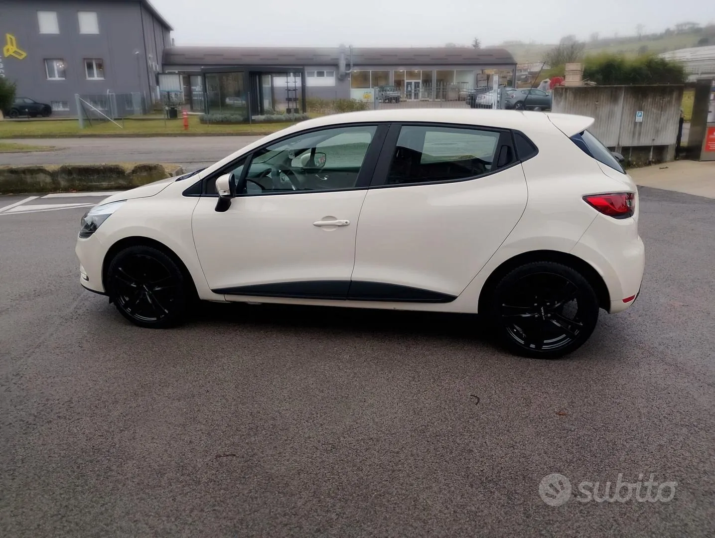 Renault Clio 2018 photo 2