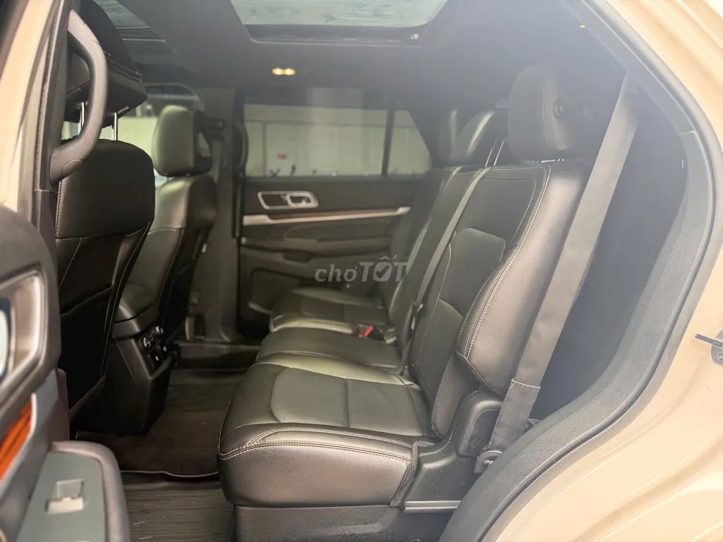 Ford Explorer 2020 photo 5