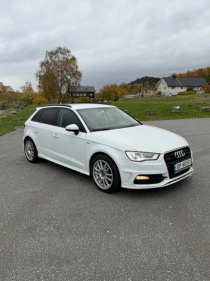Audi A3 2015 photo 2