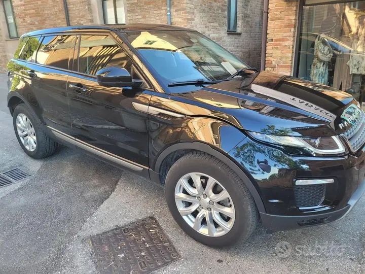 Land Rover Evoque 2017 photo 2