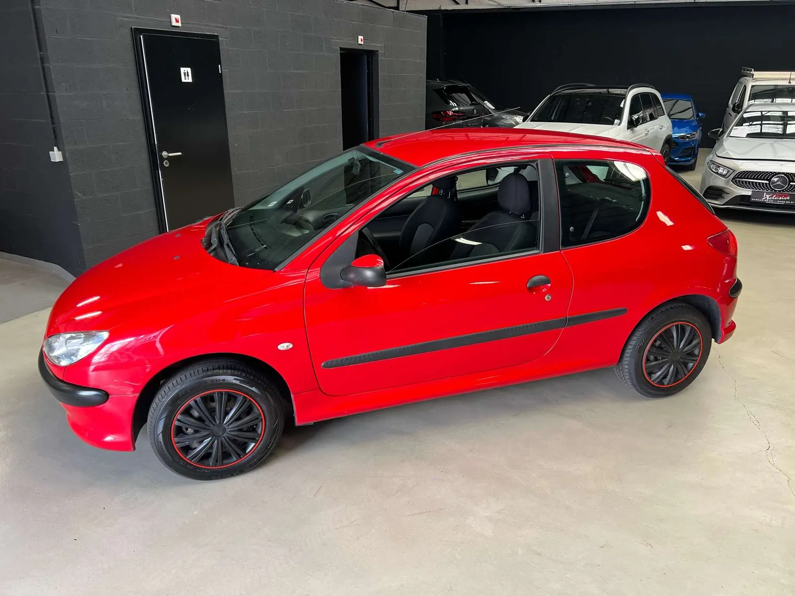 Peugeot 206 2008 photo 3