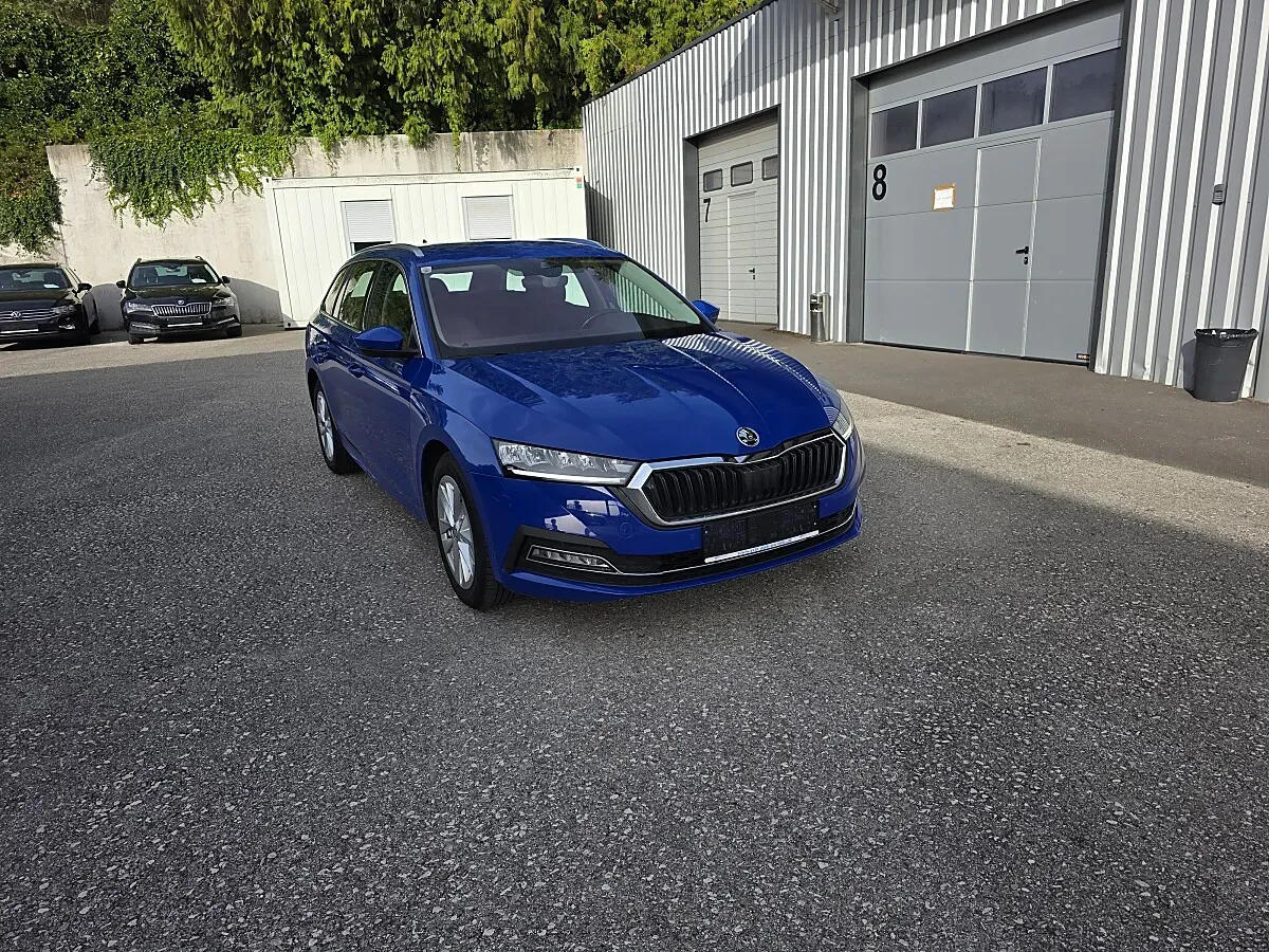 Skoda Octavia 2021 photo 3