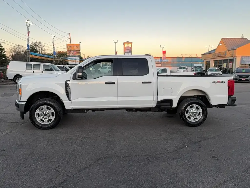 Ford F-250 Super Duty 2026 photo 4