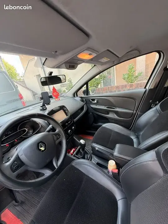Renault Clio 2014 photo 3