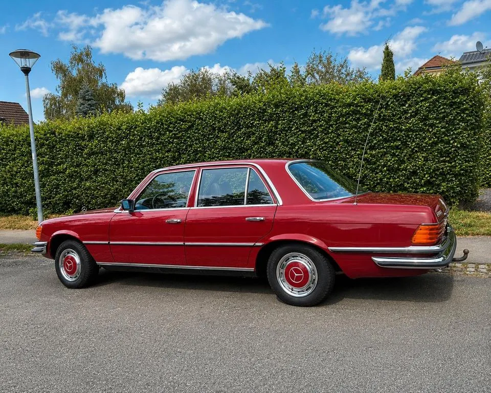 Mercedes-Benz W116