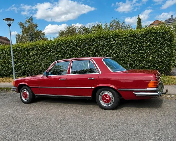 Mercedes-Benz W116